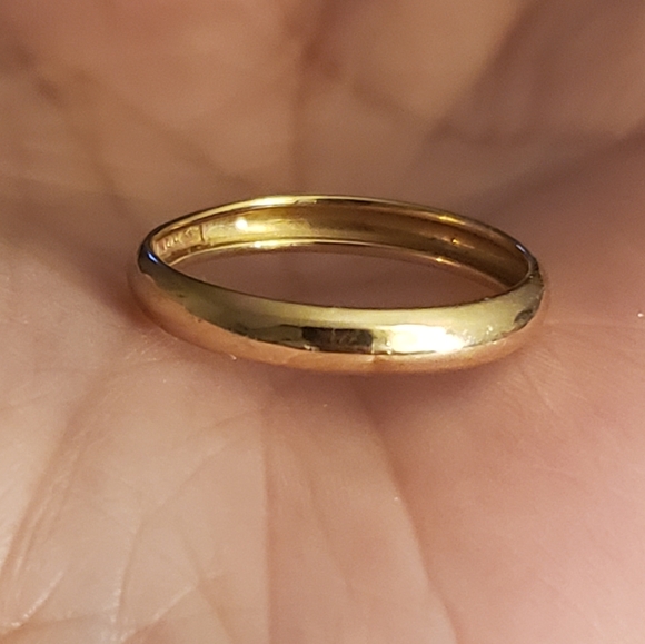 Jewelry - 14k gold wedding band ring